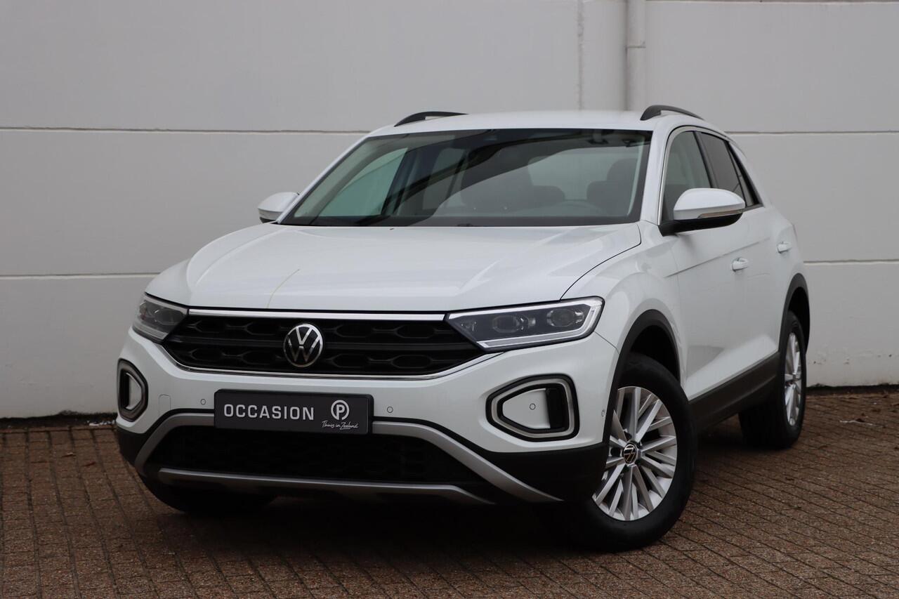 Volkswagen T-Roc 1.5 TSI Life 150pk DSG7 | IQ. Drive | Stoelverwarming | Sensoren | Carplay