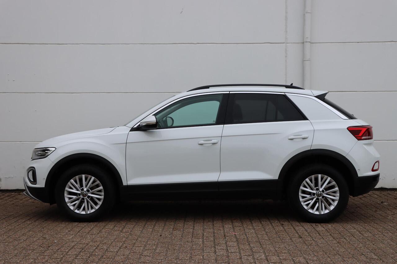 Volkswagen T-Roc 1.5 TSI Life 150pk DSG7 | IQ. Drive | Stoelverwarming | Sensoren | Carplay