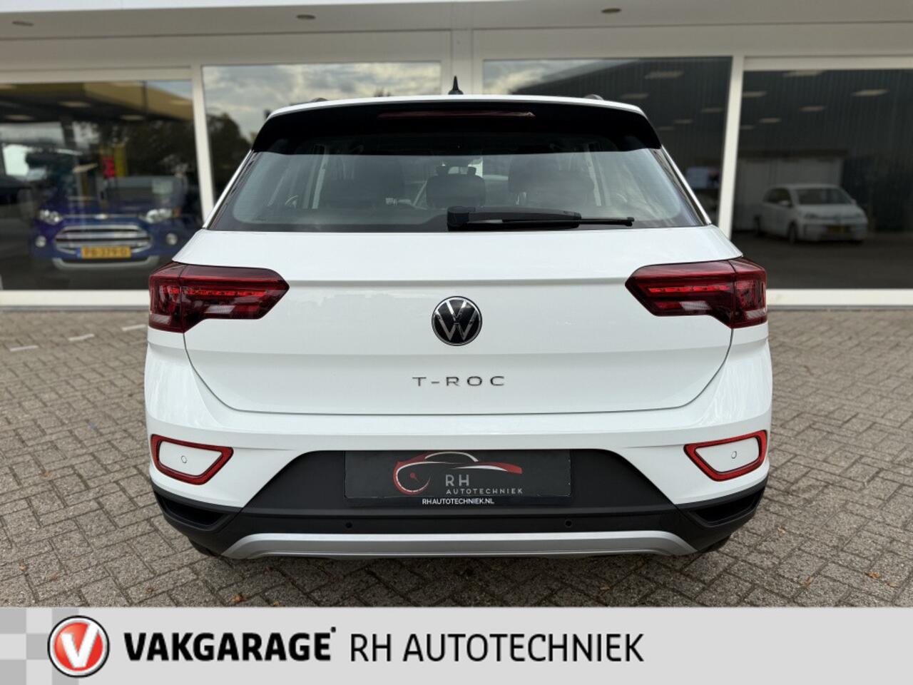Volkswagen T-Roc 1.0 TSI Life 1e EIGN,Carplay,ECC,STOEL