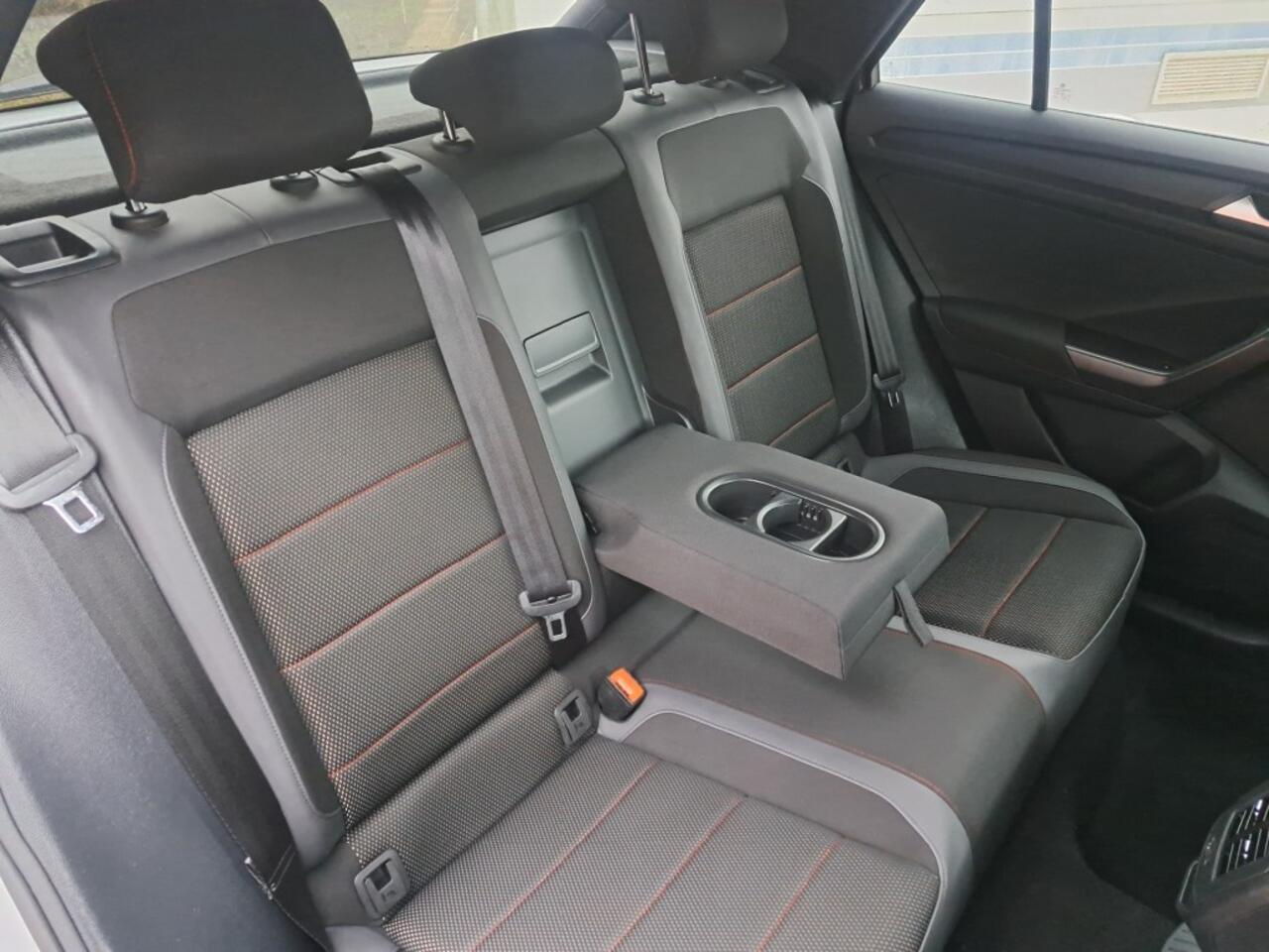 Volkswagen T-Roc 1.5 TSI 150 Pk Sport Business Dsg-7, Camera, Ecc Black Style