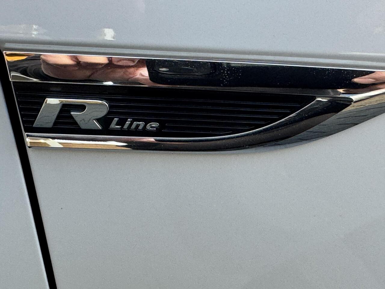 Volkswagen T-Roc 1.5 TSI Sport,R-line,Pano,Cam,Cruise,Carpl,Led