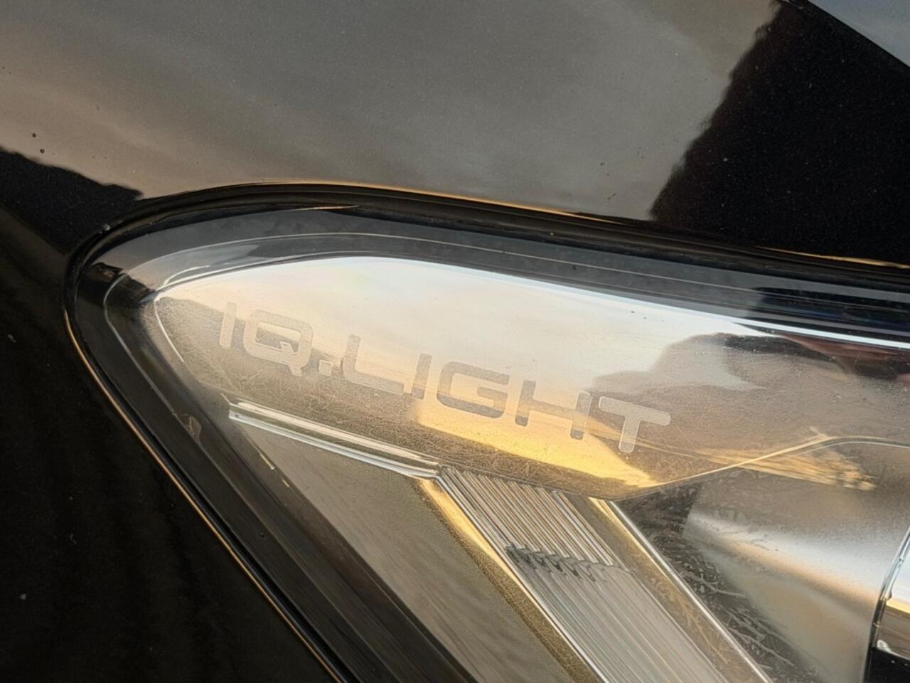 Volkswagen T-Roc 1.5 TSI DSG 2x R-LINE Trekhaak Keyless IQ Light