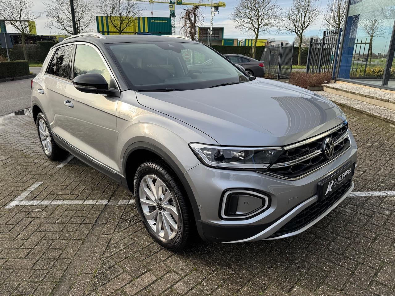 Volkswagen T-Roc 1.5 TSI Style | DSG | Matrix LED | Navi | Camera | App Carplay | 1e eig.