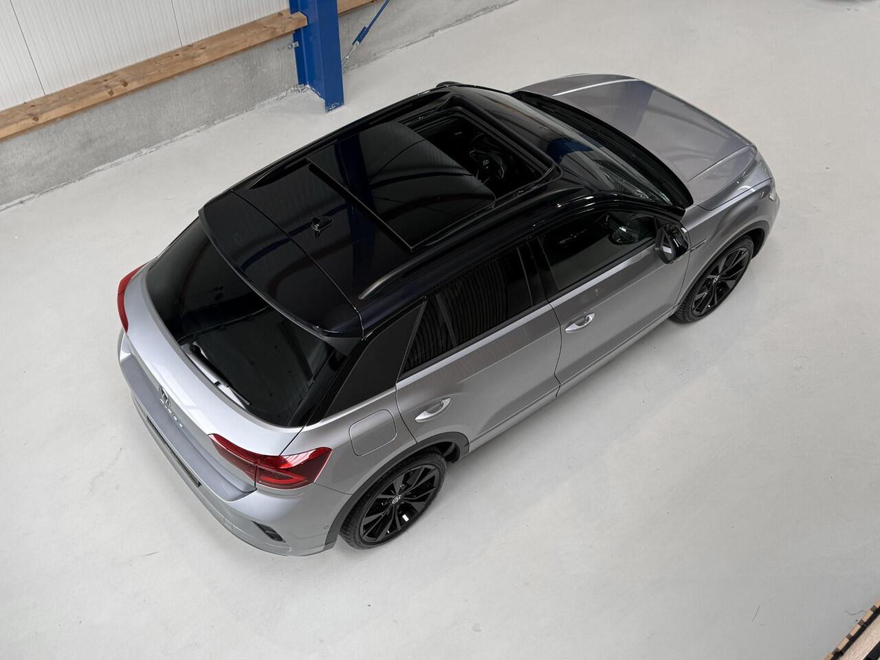 Volkswagen T-Roc 1.5 TSI R-Line Business+ Black Pack - PANORAMADAK - VIRTUAL COCKPIT - AUTOMAAT - IQ LIGHT - TREKHAAK