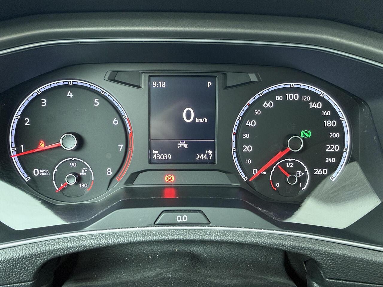 Volkswagen T-Roc 1.5 TSI Style | 150 PK | Automaat | Trekhaak | Adaptive cruise control |