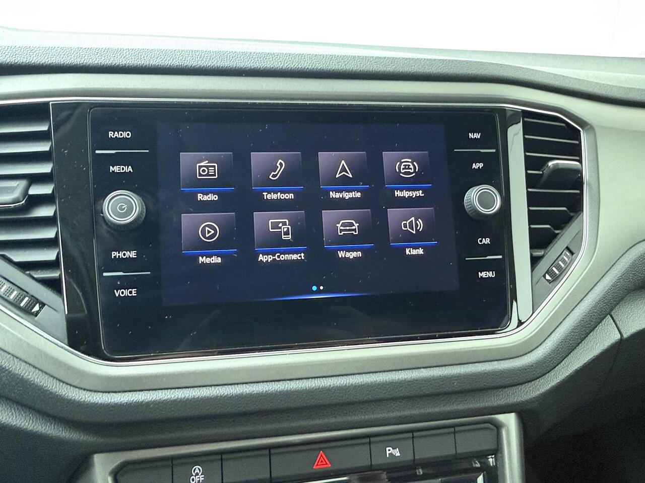 Volkswagen T-Roc 1.5 TSI Style | 150 PK | Automaat | Trekhaak | Adaptive cruise control |