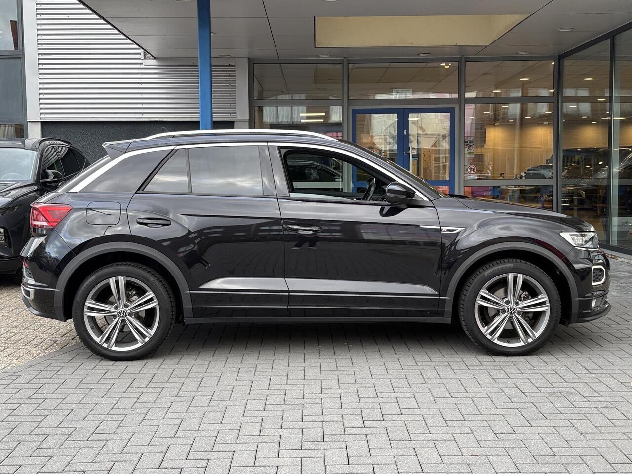 Volkswagen T-Roc 1.5 TSI Sport Business R-Line | VOL! | Panoramadak | Beats Audio | Stoelverwarming | Adaptive Cruise |