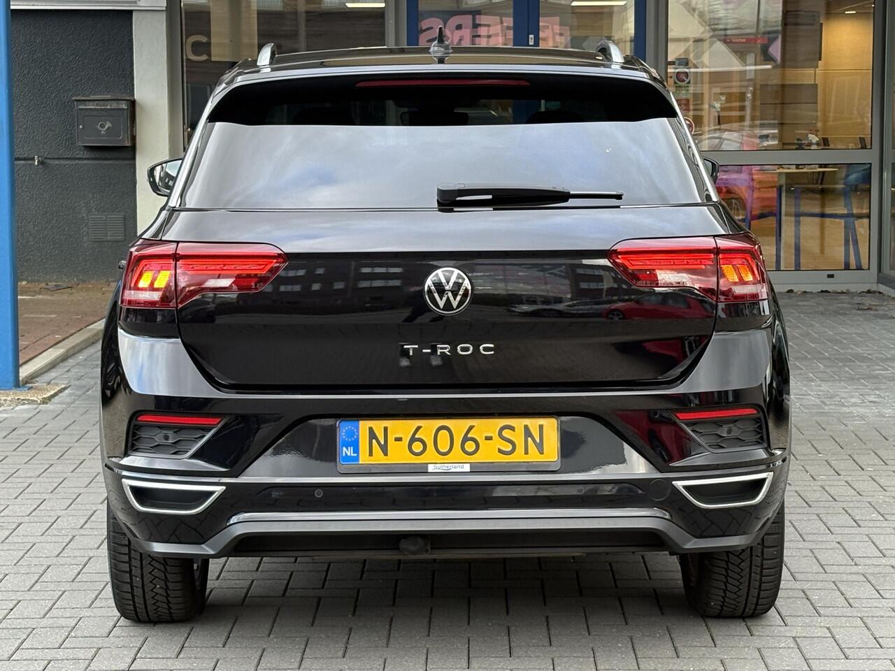 Volkswagen T-Roc 1.5 TSI Sport Business R-Line | VOL! | Panoramadak | Beats Audio | Stoelverwarming | Adaptive Cruise |