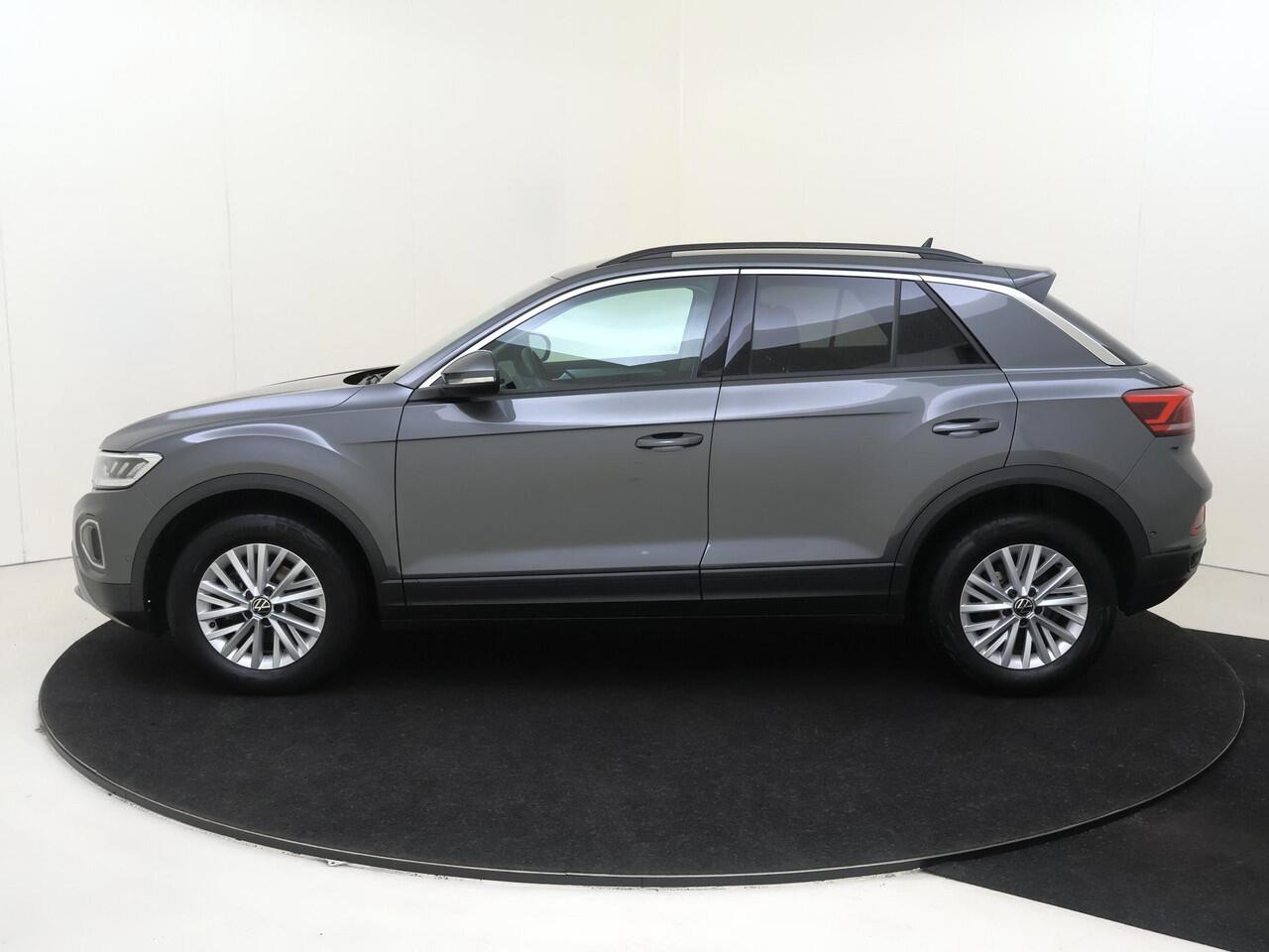 Volkswagen T-Roc 1.0 TSI Life Business | Achteruitrijcamera | Adaptieve cruise control | Dodehoek detectie | CarPlay | Navigatie | Digital cockpit pro |