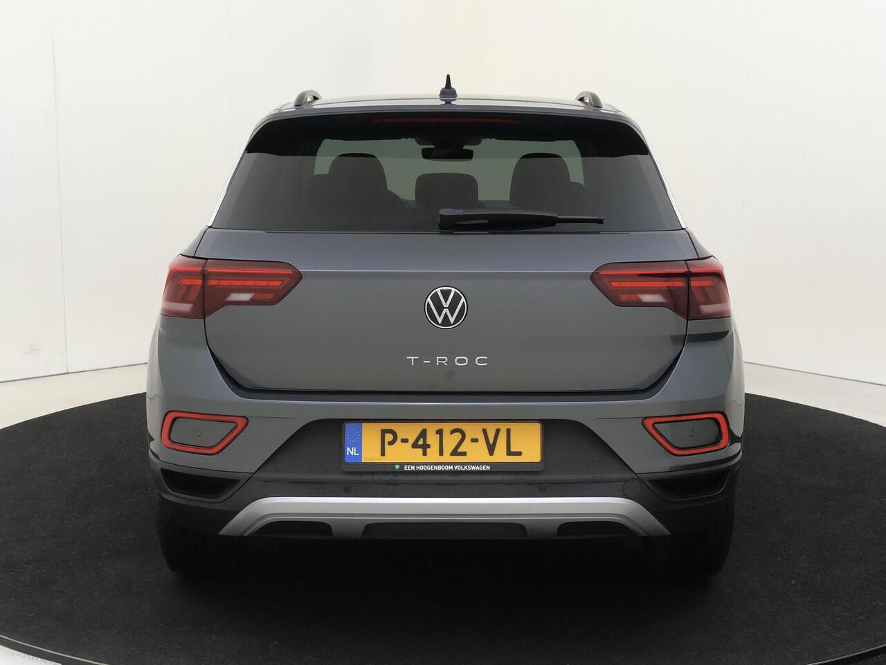 Volkswagen T-Roc 1.0 TSI Life Business | Achteruitrijcamera | Adaptieve cruise control | Dodehoek detectie | CarPlay | Navigatie | Digital cockpit pro |