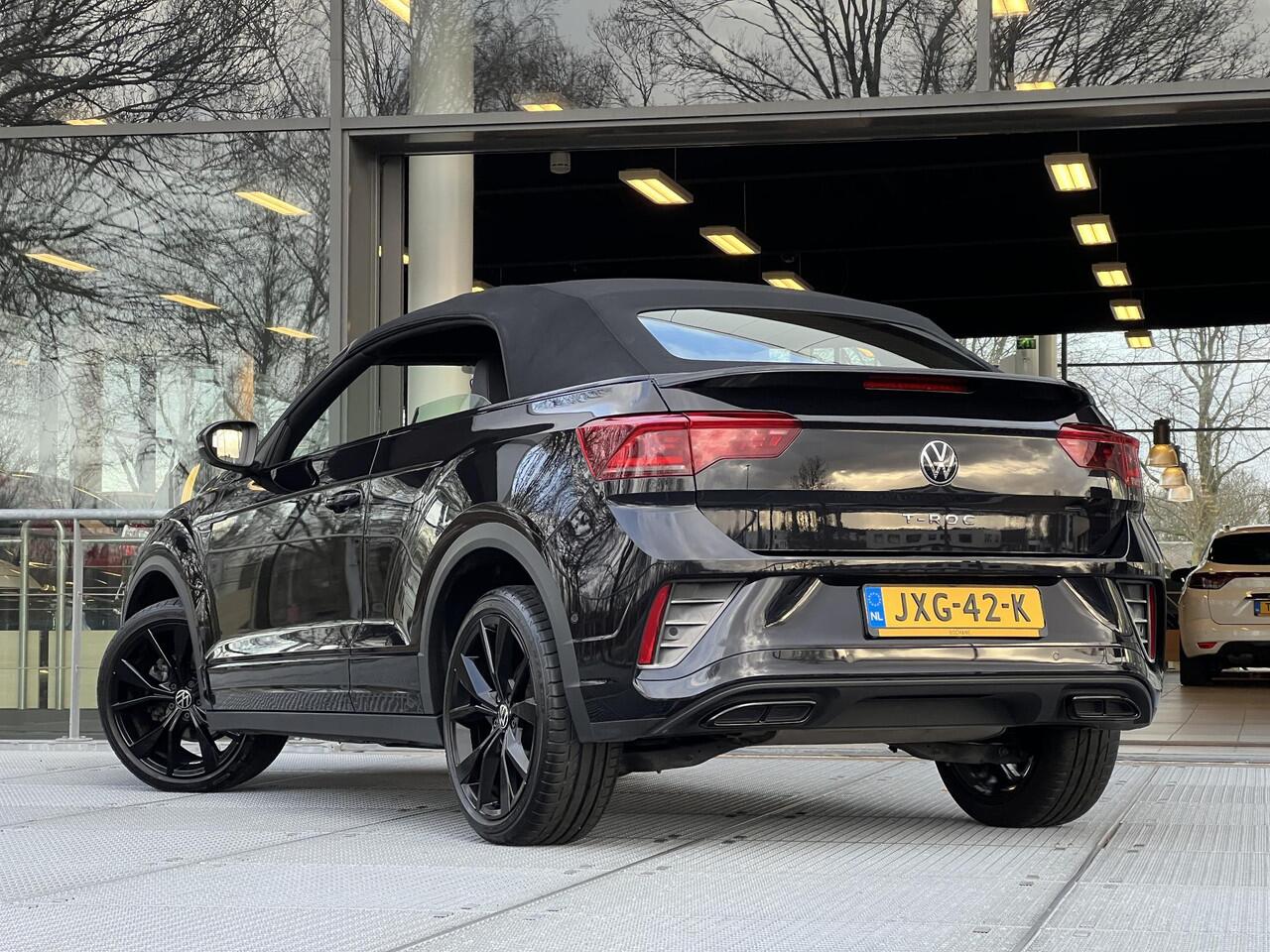 Volkswagen T-Roc Cabrio 1.5 TSI R-Line Automaat 150PK | Lederen bekleding | Carplay/Android | Adaptieve Cruise Control | 19'' Misano Velgen | Achteruitrijcamera