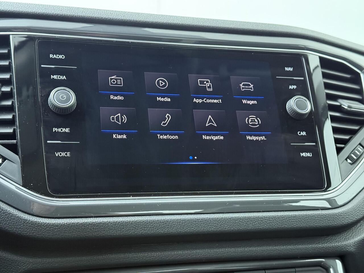 Volkswagen T-Roc 1.5 TSI Sport | 150 PK | Adaptive cruise control | Apple Carplay/Android Auto | Keyless | LED verlichting |