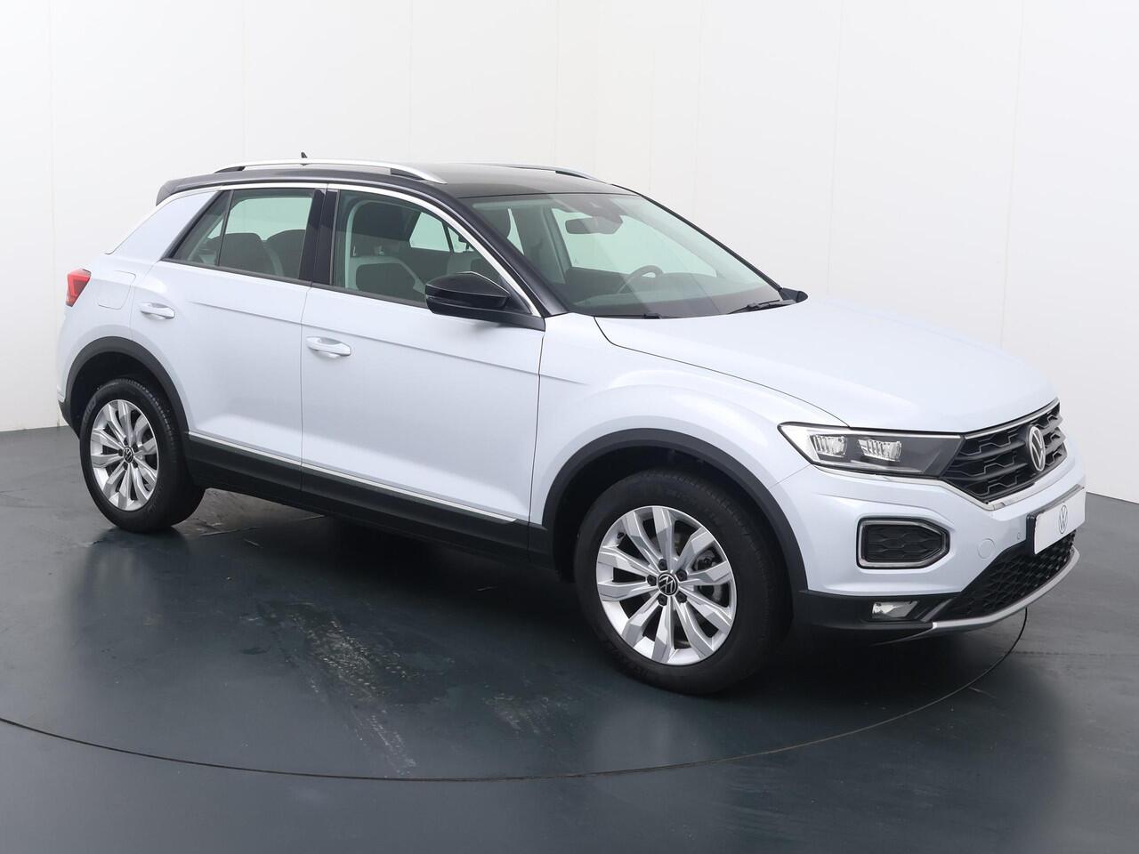 Volkswagen T-Roc 1.5 TSI Sport | 150 PK | Adaptive cruise control | Apple Carplay/Android Auto | Keyless | LED verlichting |