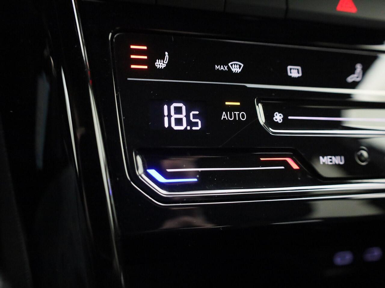 Volkswagen T-Roc 1.5TSI/150PK DSG R-Line · Navigatie · Apple/Android Car Play · Camera + Parkeersensoren · Stoelverwarming ·
