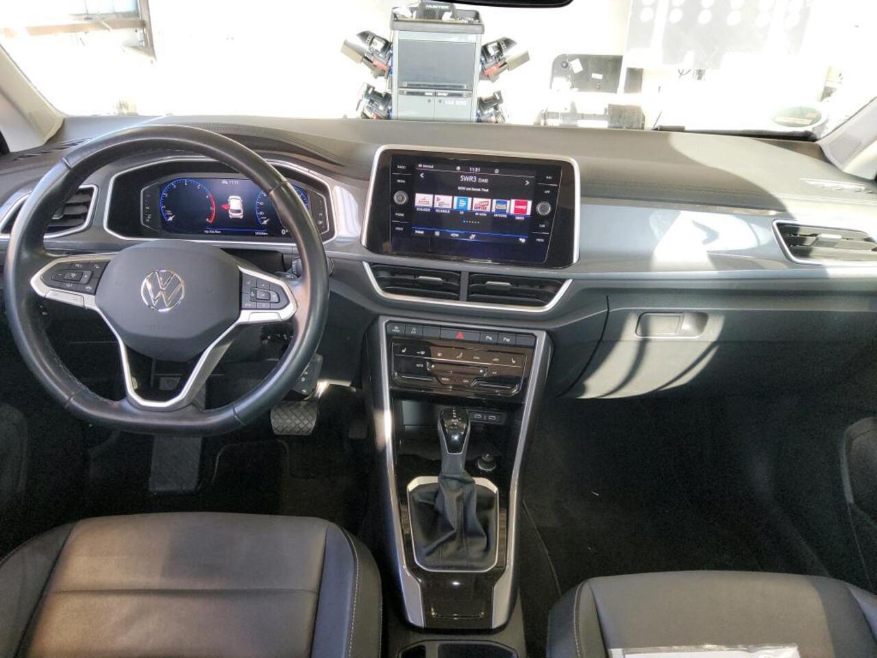 Volkswagen T-Roc 1.5 TSI Panodak | Vol Leer | Facelift | Virtual | Memory | Achteruitrijcamera | Carplay/Android | DCC |