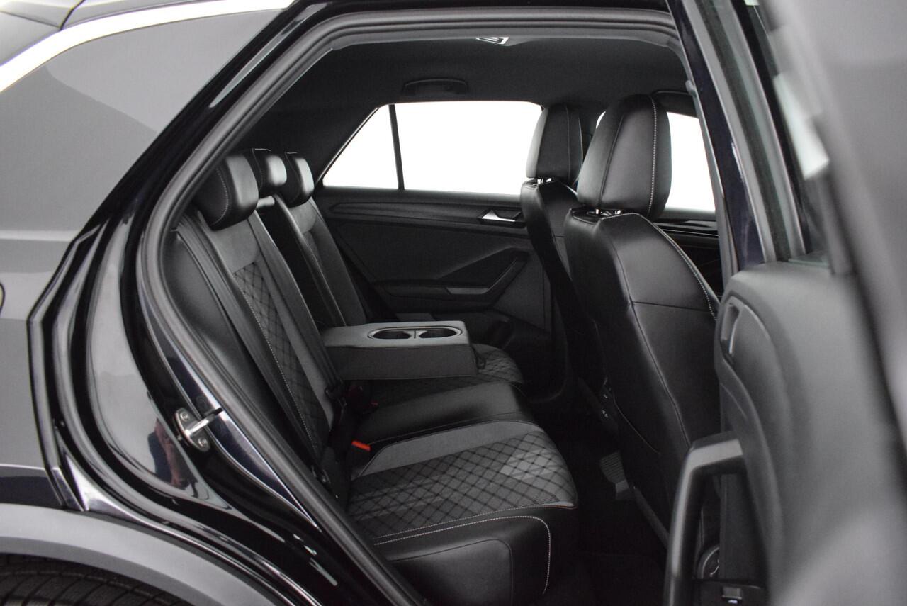 Volkswagen T-Roc 1.5 TSI 150pk DSG R-Line Business Camera Stoelverwarming Virtual Cockpit Navigatie