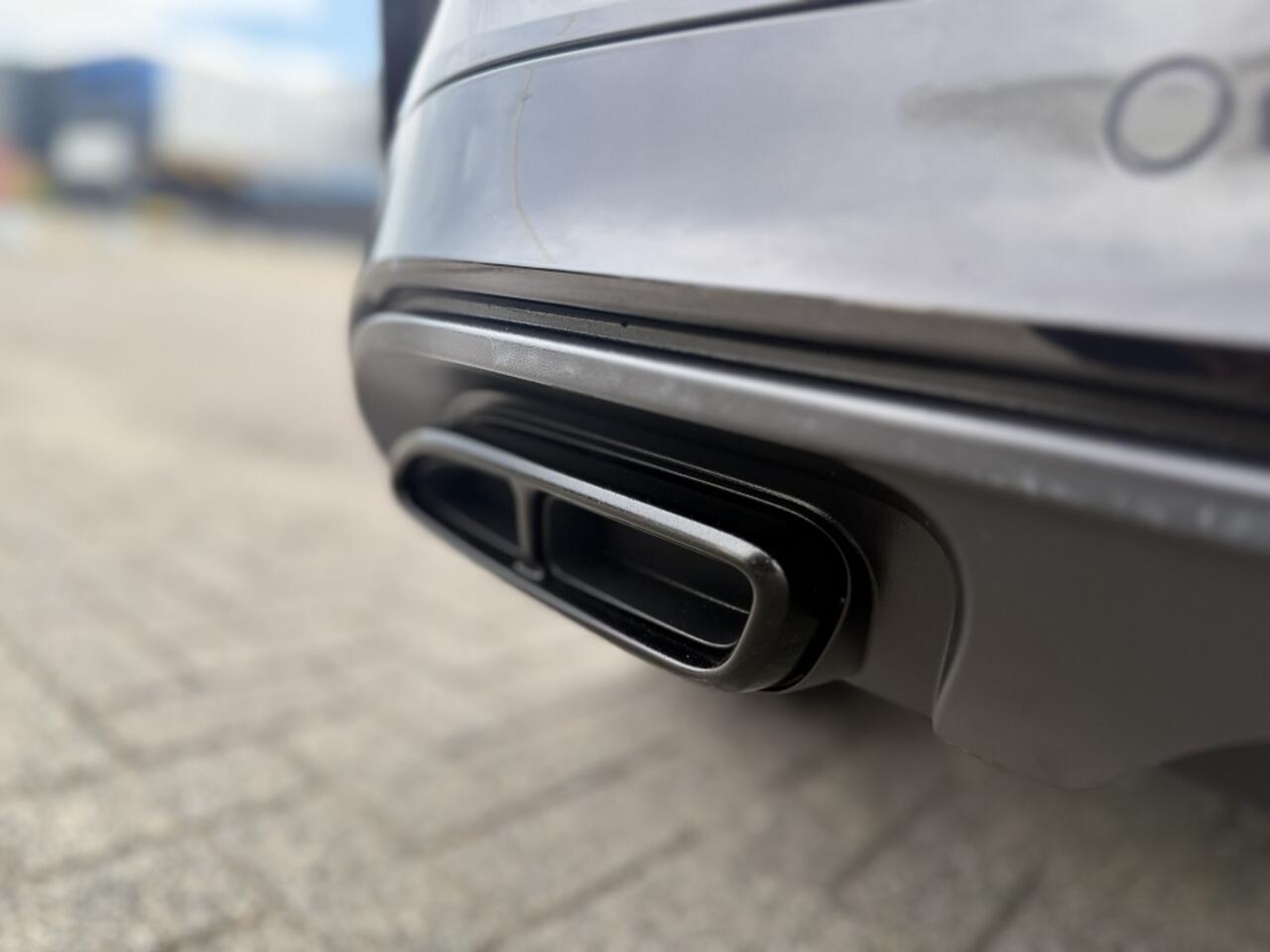 Volkswagen T-Roc 1.5 TSI R-line|Pano|trkhaak|Acc|cam