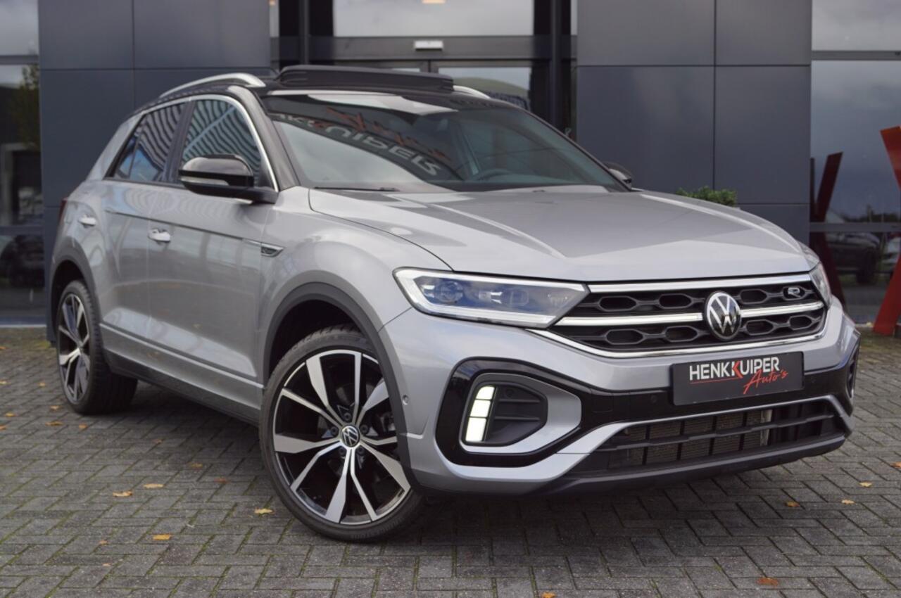 Volkswagen T-Roc 1.5 TSI DSG R-Line 150pk / Trekhaak wegklb./Panodak/ Navi Pro/ IQ LED/19 Inch LM/Camera