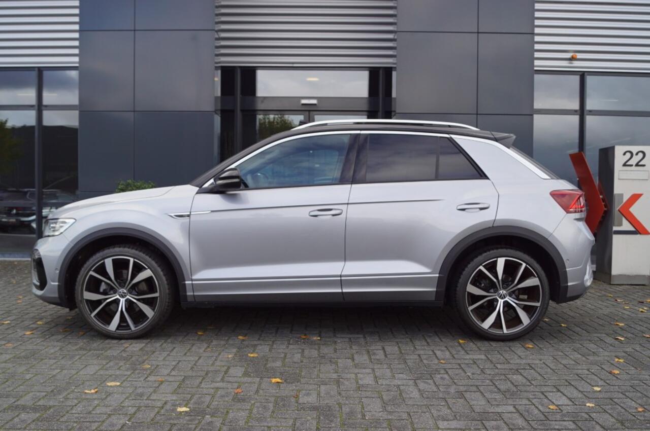 Volkswagen T-Roc 1.5 TSI DSG R-Line 150pk / Trekhaak wegklb./Panodak/ Navi Pro/ IQ LED/19 Inch LM/Camera