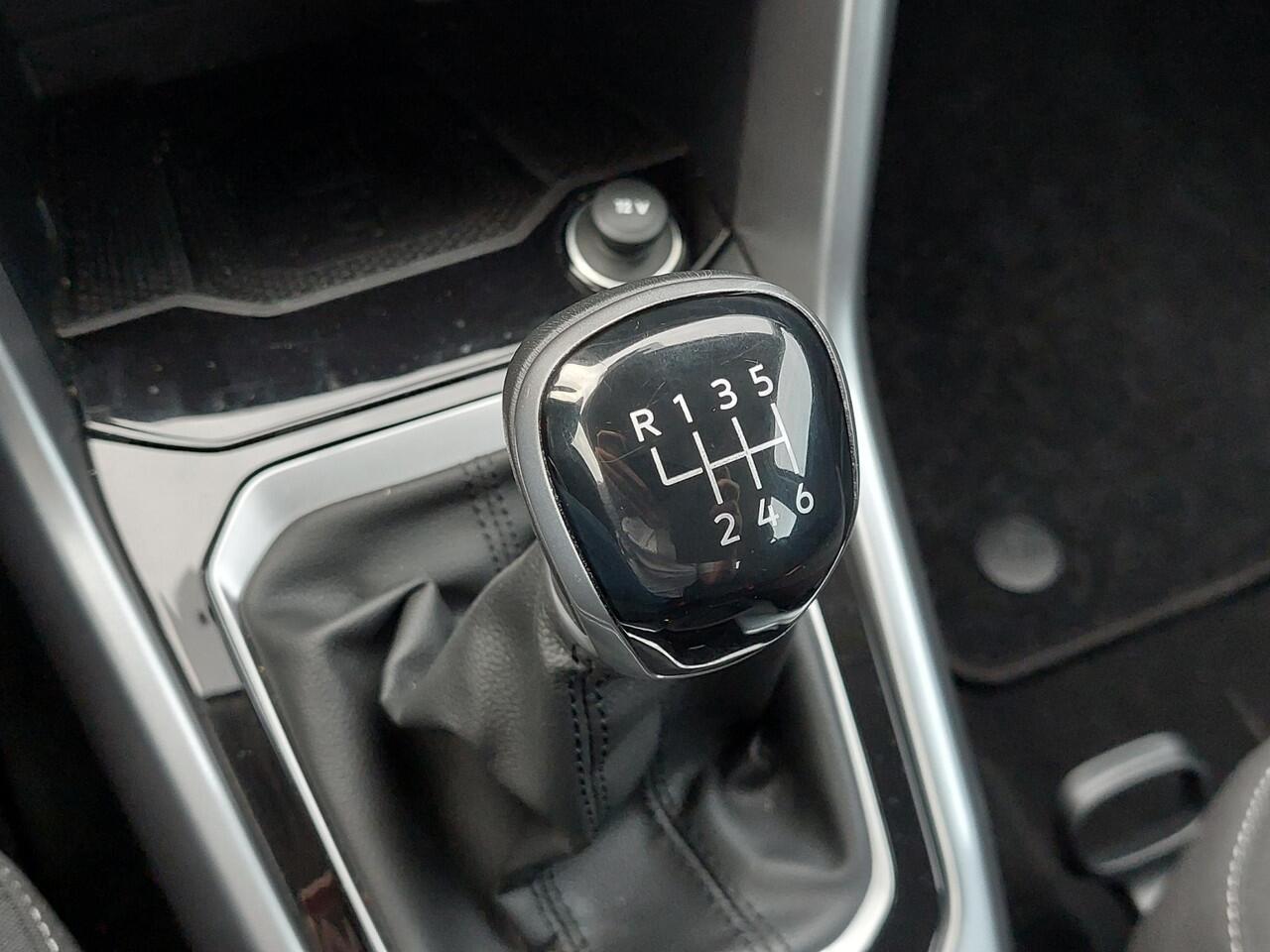 Volkswagen T-Roc 1.0 TSI Life AIRCO | NAVI | rijklaarprijs!!