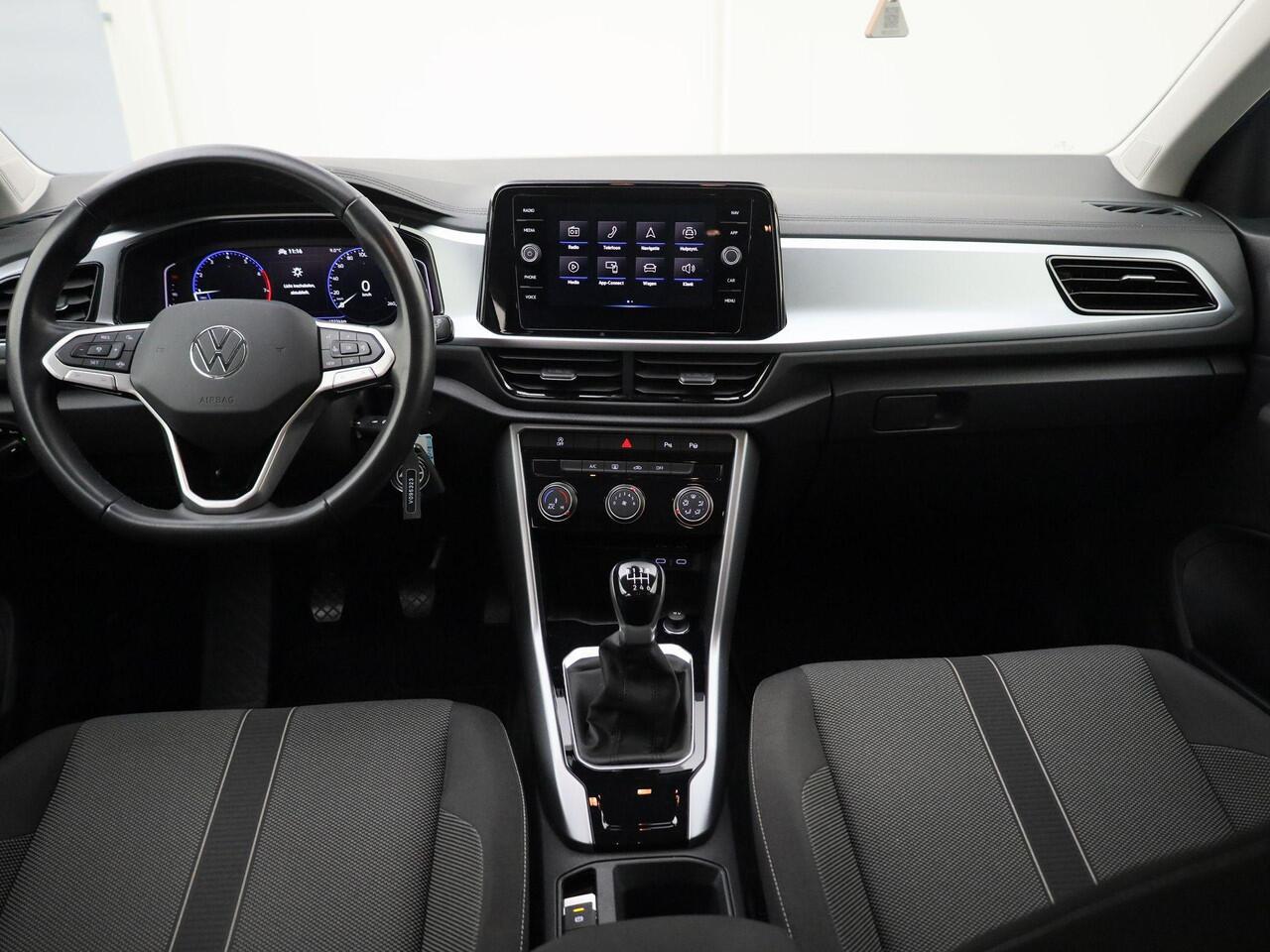 Volkswagen T-Roc 1.0TSI/110PK Life · Apple/Android Car Play · Parkeersensoren · LED · Garantie tot 01-01-2027 of 100.000km