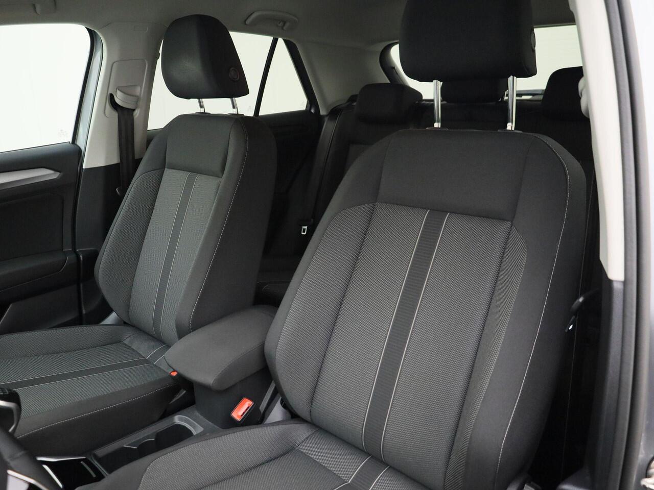 Volkswagen T-Roc 1.0TSI/110PK Life · Apple/Android Car Play · Parkeersensoren · LED · Garantie tot 01-01-2027 of 100.000km