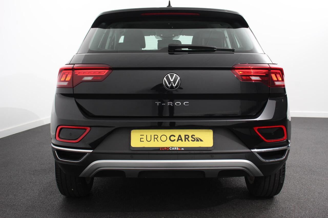 Volkswagen T-Roc 1.5 TSI 150pk DSG Style | Navigatie | Apple Carplay/Android Auto | Parkeersensoren | Camera | Adaptive Cruise Control | Park Assist | Stoel- en stuurverwarming | Elektrische achterklep | LED-koplampen | Getinte ramen