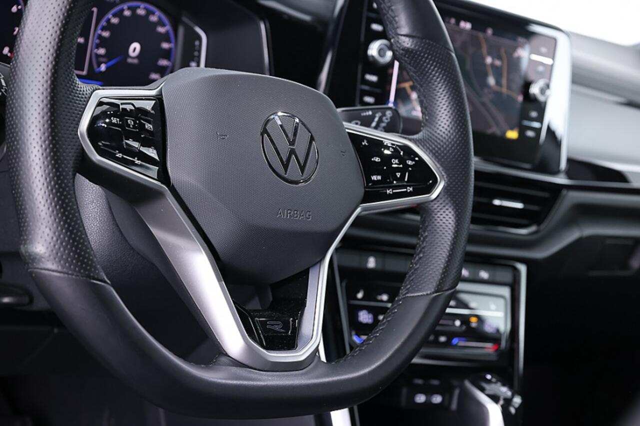 Volkswagen T-Roc 1.5 TSI R-Line Business Automaat | Trekhaak | LED | ECC | VELGEN