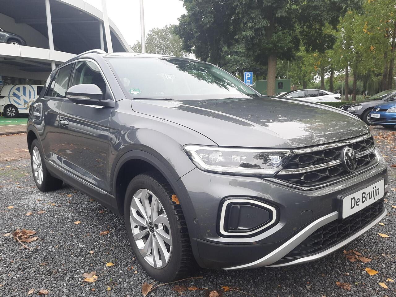 Volkswagen T-Roc 1.5 TSI 150pk DSG Style (Virtual,Navi,IQ)