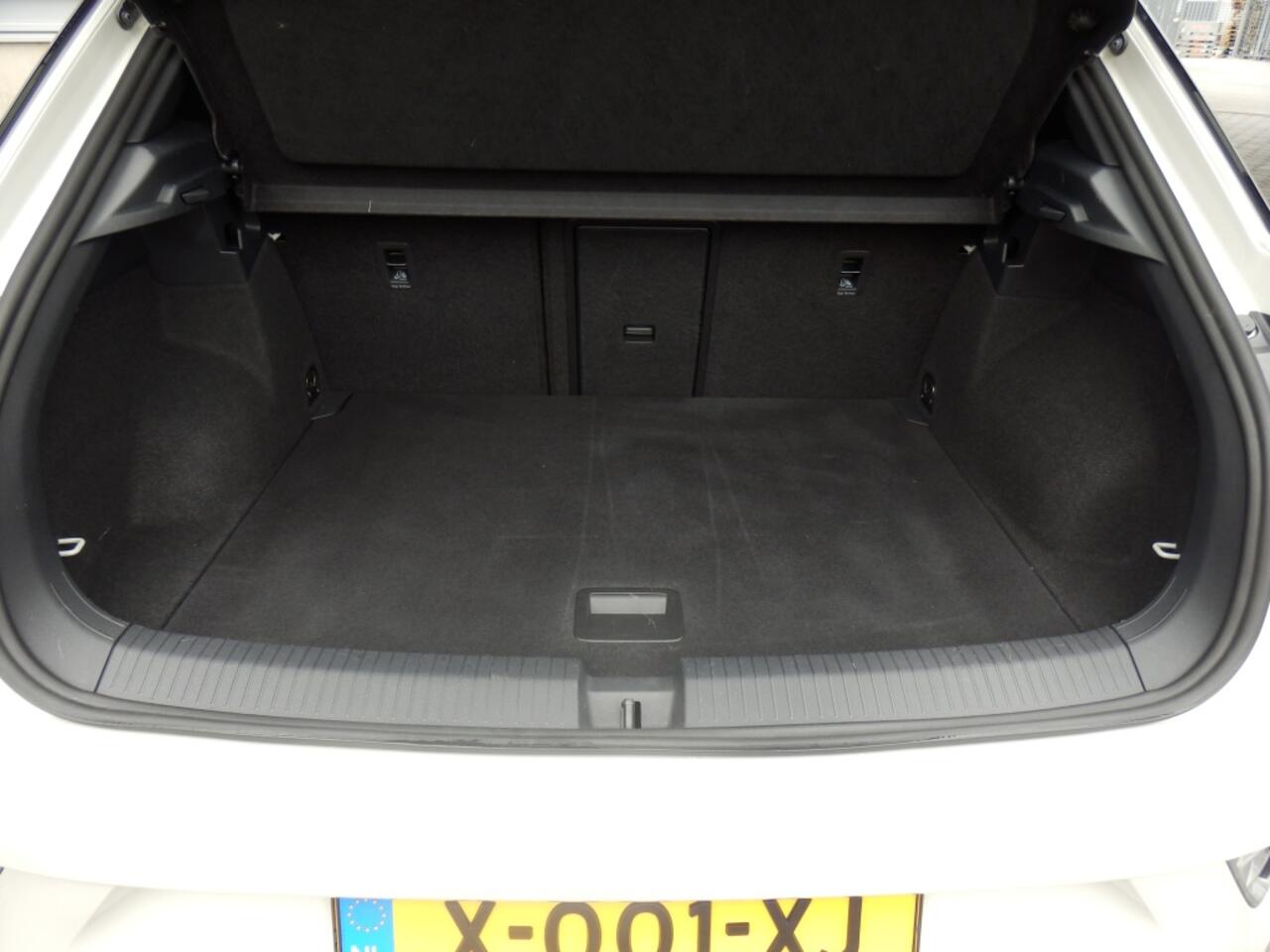 Volkswagen T-Roc 1.5 TSI R-Line Bns 150 pk. I Full options I