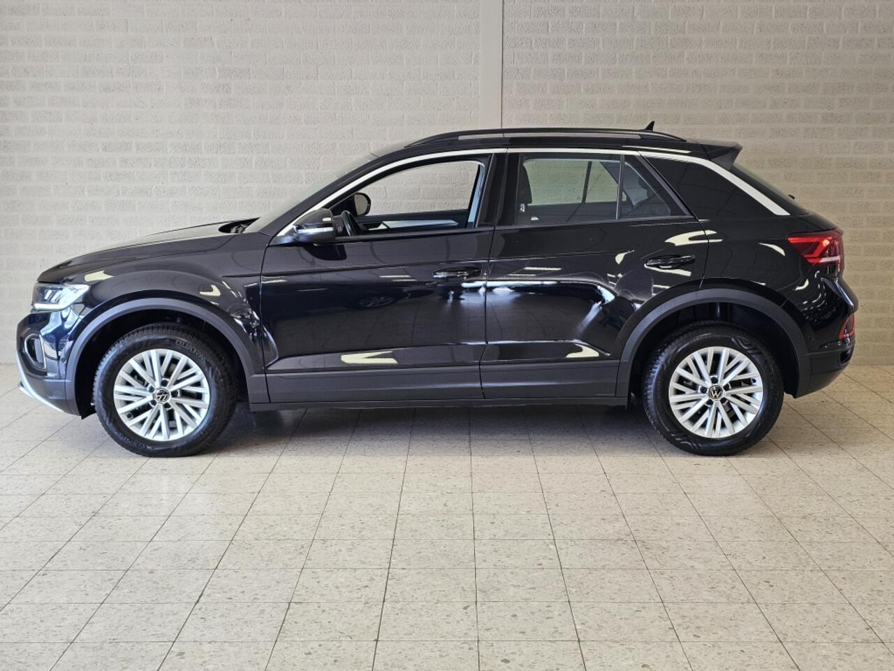 Volkswagen T-Roc 1.0 TSI (110Pk) Life LED Trekhaak Géén Afleverkosten