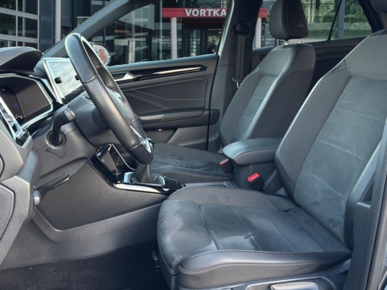 Volkswagen T-Roc 1.0 TSI R-LINE IQ-LIGHTS/NAVI/ACC/STOELVERW/CAMERA