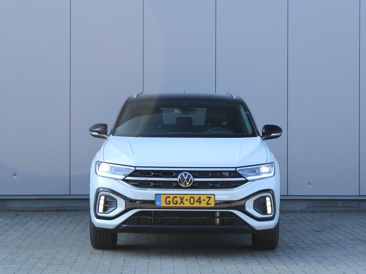 Volkswagen T-Roc 1.5 TSI 150pk DSG R-Line Business | Camera | Navigatie | Digital Cockpit Pro | Afneembare trekhaak