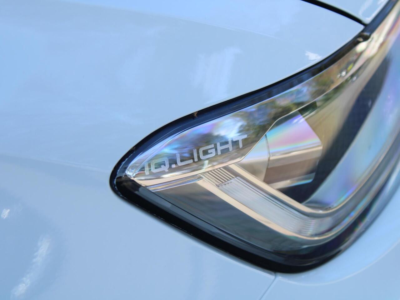 Volkswagen T-Roc 1.5 TSI 150pk DSG R-Line Business | Camera | Navigatie | Digital Cockpit Pro | Afneembare trekhaak