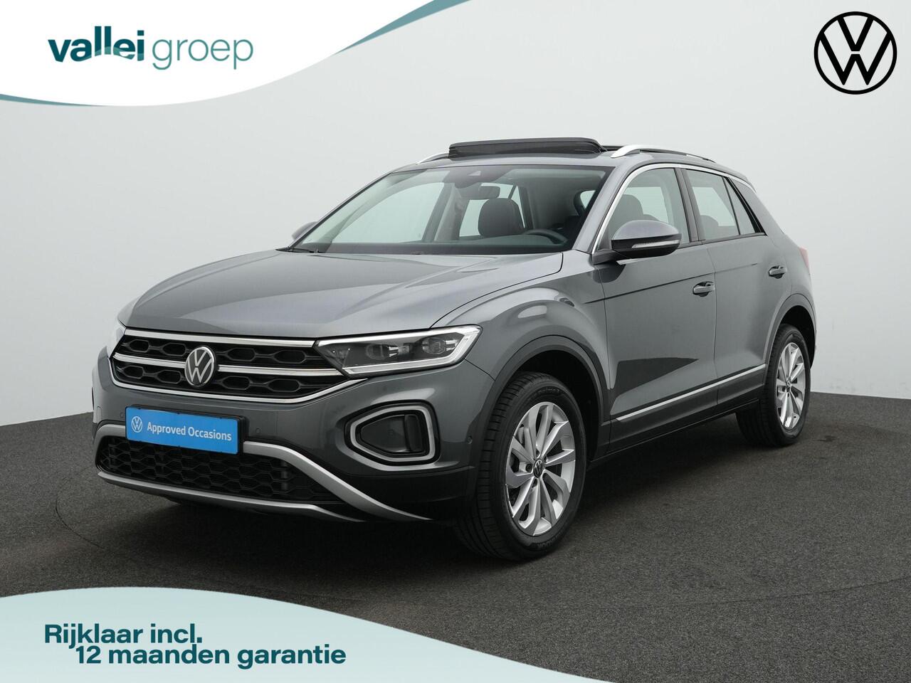 Volkswagen T-Roc 1.5 TSI 150 pk DSG Style | Panoramadak | Stuur-/stoelverwarming | Achteruitrijcamera | Adaptive Cruise