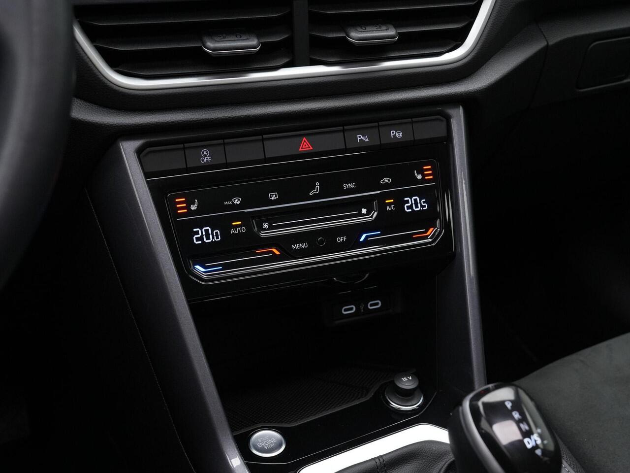 Volkswagen T-Roc 1.5 TSI 150 pk DSG Style | Panoramadak | Stuur-/stoelverwarming | Achteruitrijcamera | Adaptive Cruise