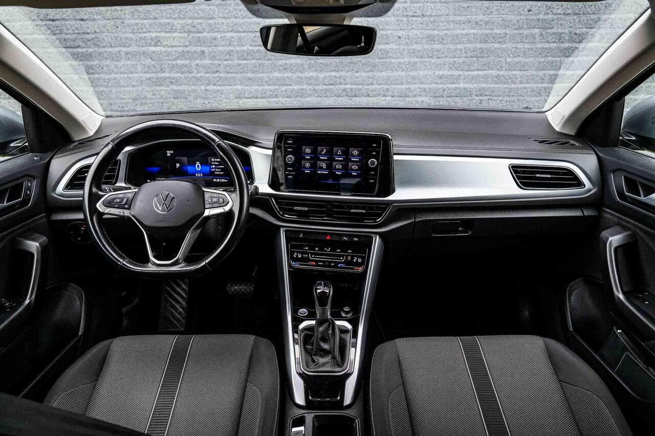 Volkswagen T-Roc 1.5 TSi 150 pk DSG-7 Life | Keyless | Camera | Climatronic