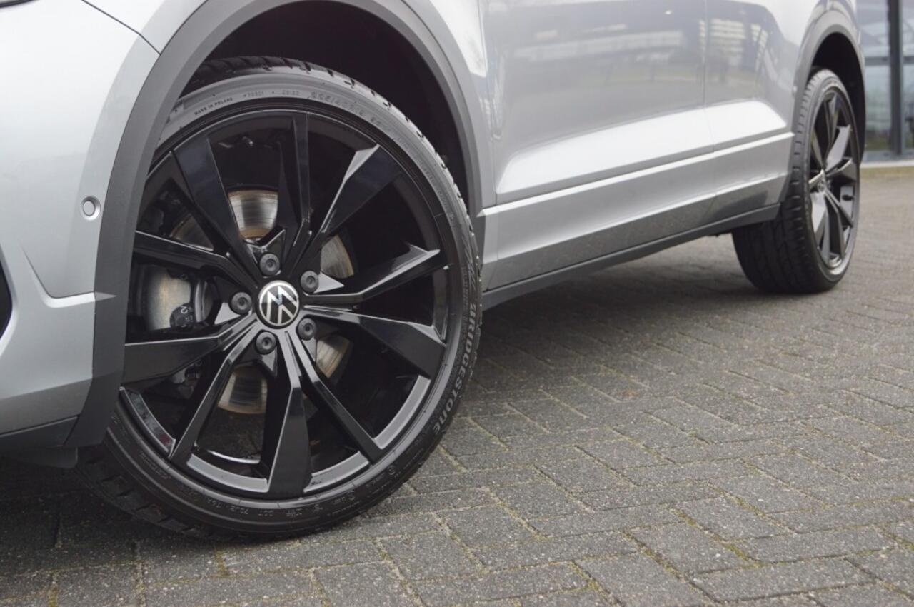 Volkswagen T-Roc 1.5 TSI DSG R-Line /Panodak/19 Inch LM /Camera / IQ Matrix LED