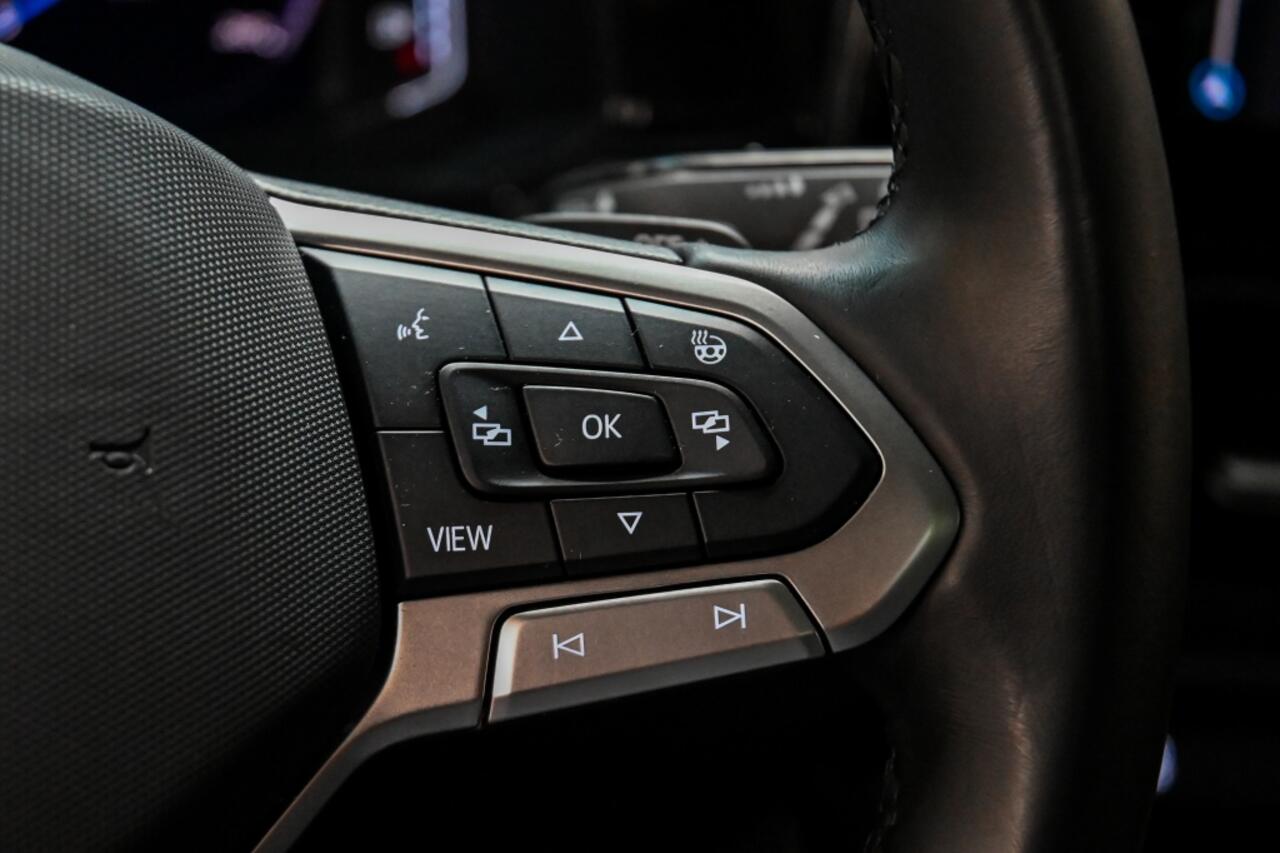Volkswagen T-Roc 1.5 TSI R-Line Beats|Navi|ACC|Pano|Trekhaak