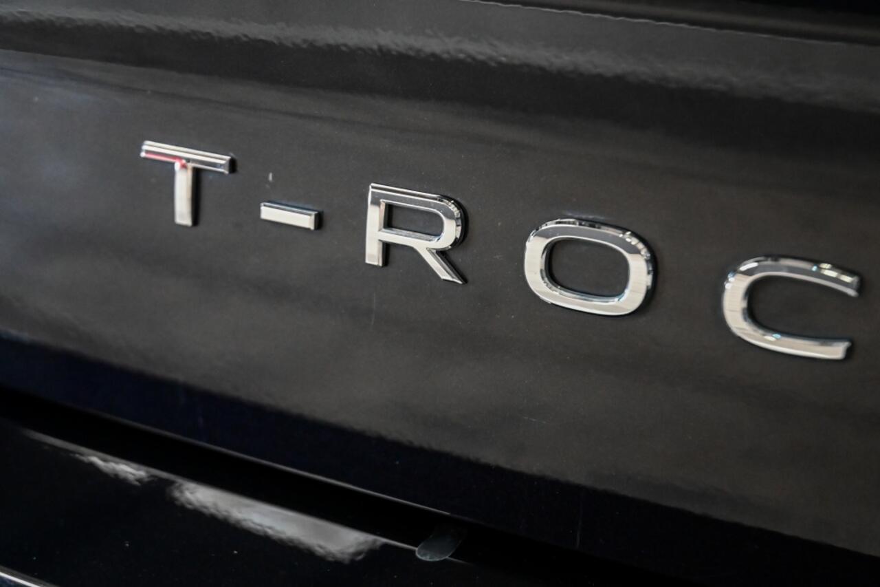 Volkswagen T-Roc 1.5 TSI R-Line Beats|Navi|ACC|Pano|Trekhaak