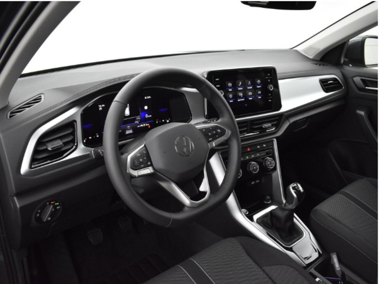 Volkswagen T-Roc Life Edition 1.0 TSI 116 pk 6 versn. Hand · Airconditioning automatisch, 2-zone (climatronic) · Multimedia pakket · Prijs is incl inruilbonus · MEGA Sale