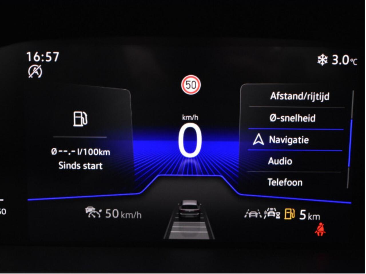 Volkswagen T-Roc Life Edition 1.0 TSI 116 pk 6 versn. Hand · Airconditioning automatisch, 2-zone (climatronic) · Multimedia pakket · Prijs is incl inruilbonus · MEGA Sale