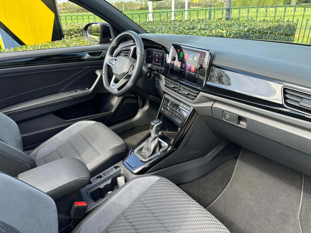 Volkswagen T-Roc Cabrio 1.5 TSI R-Line DSG7 Matrix Led / Keyless / Virtual Cockpit