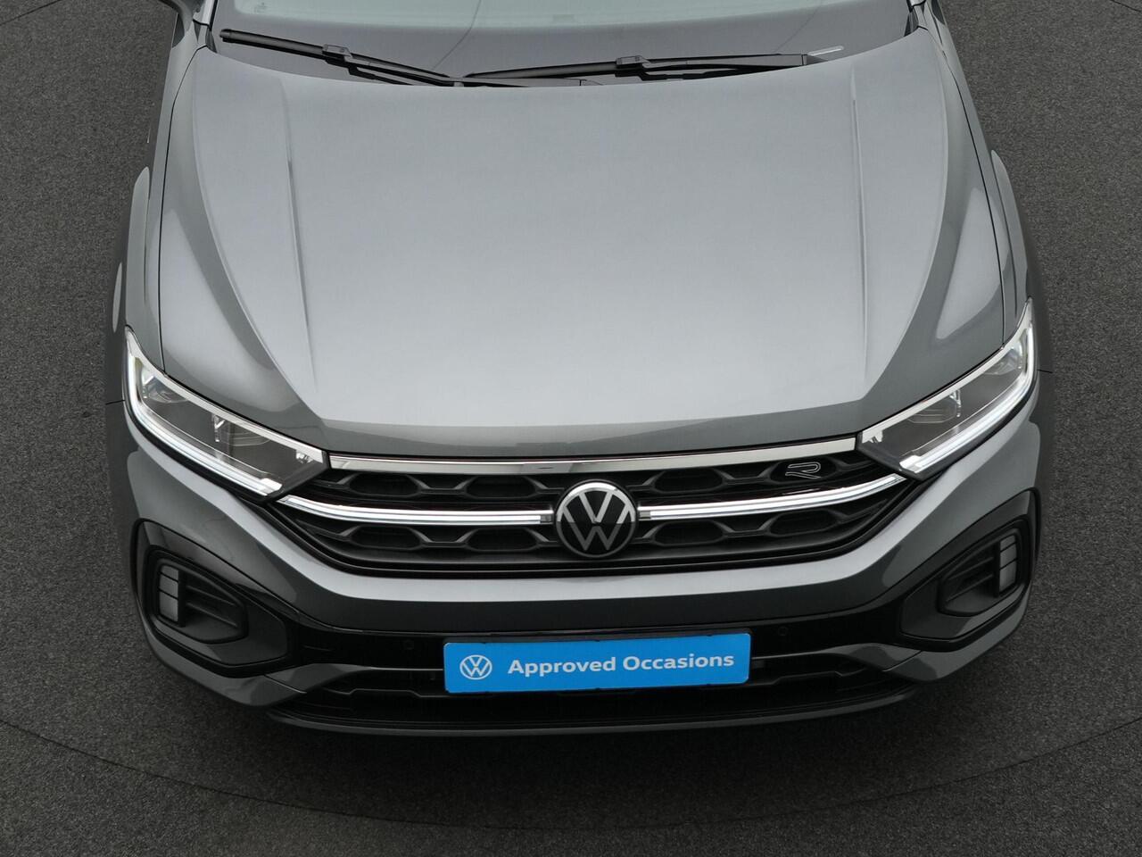Volkswagen T-Roc 1.5 TSI 150 pk DSG R-Line | Panoramadak | IQ Light | Carplay | Parkeersensoren voor/achter | Adaptive Cruise