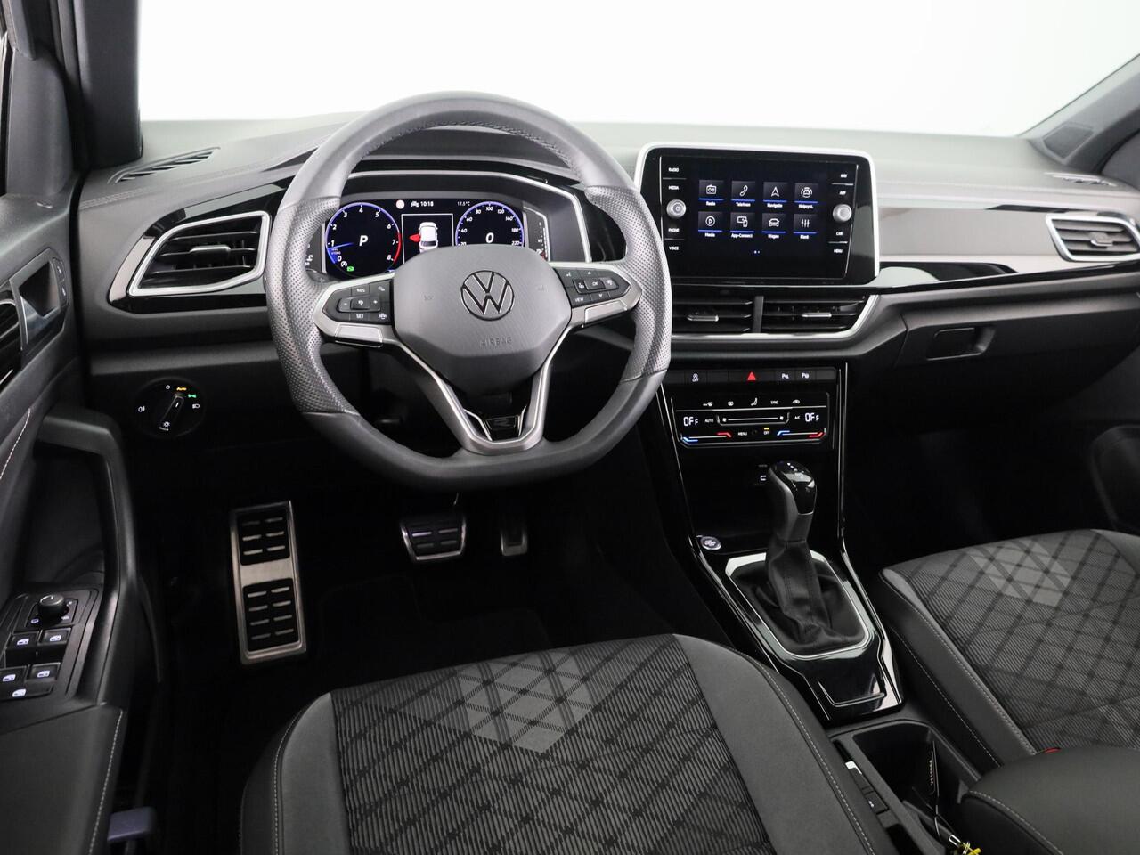 Volkswagen T-Roc 1.5 TSI R-Line 150 pk Automaat (DSG) | Verlengde garantie | Navigatie via App | Parkeersensoren (Park assist) | Achteruitrijcamera | Keyless | R-Line |