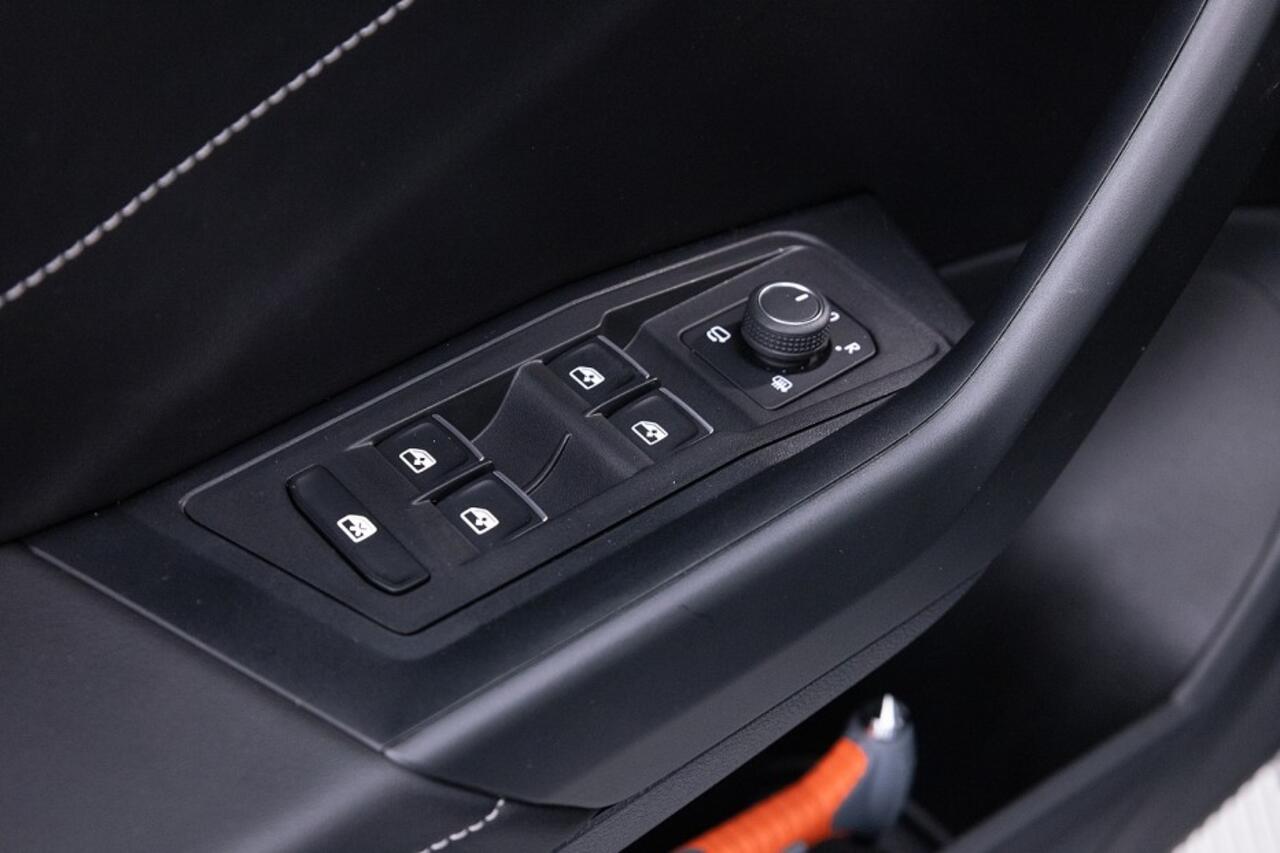 Volkswagen T-Roc 1.5 TSI Style Automaat ? 1e Eigenaar