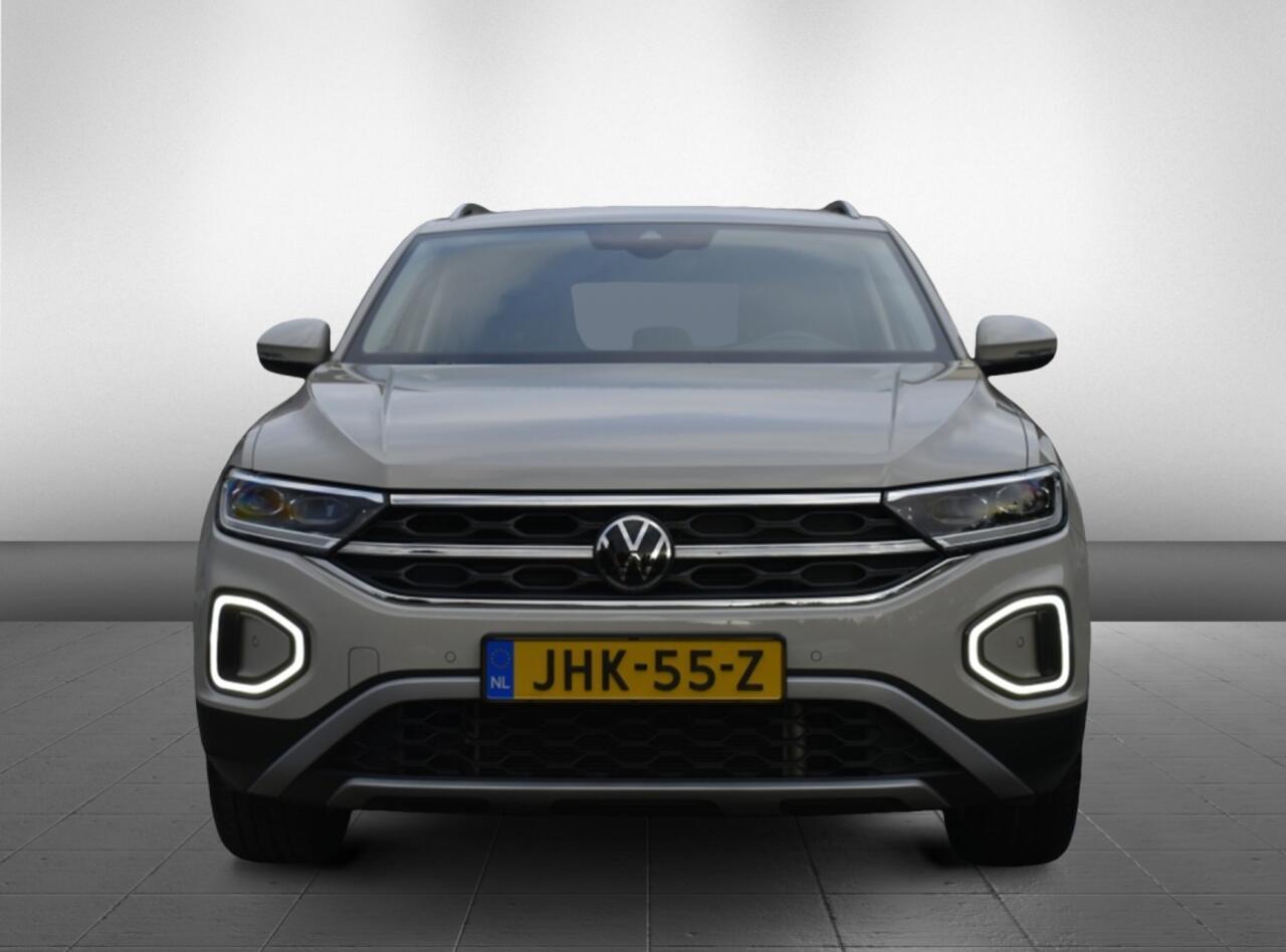 Volkswagen T-Roc 1.5 TSI R-Line Bns/ dsg/stoelvrw/clima/iq light/carplay