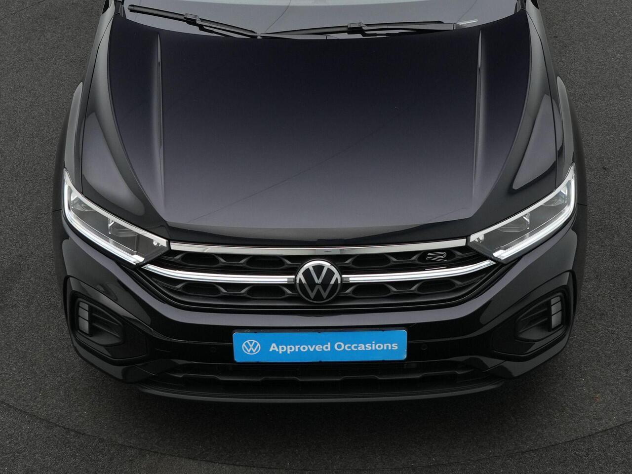 Volkswagen T-Roc 1.5 TSI 150 pk DSG R-Line | Panoramadak | Parkeersensoren voor/achter | Adaptive Cruise