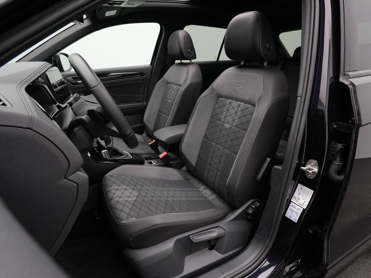 Volkswagen T-Roc 1.5 TSI 150 pk DSG R-Line | Panoramadak | Parkeersensoren voor/achter | Adaptive Cruise