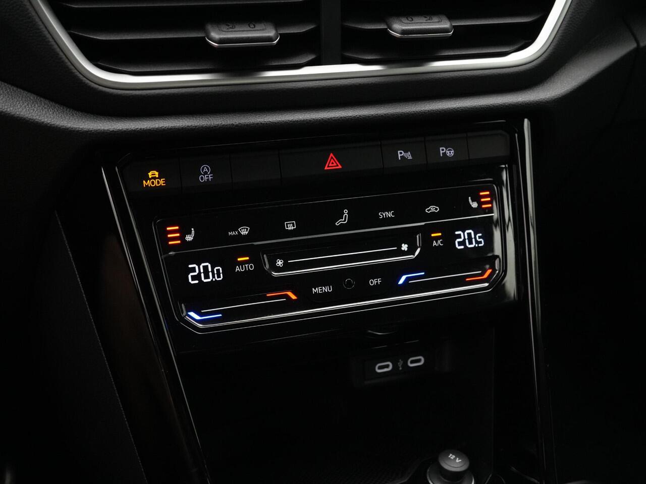 Volkswagen T-Roc Cabriolet 1.5 TSI 150 pk DSG R-Line | Achteruitrijcamera | Stoelverwarming | Carplay | 19 inch